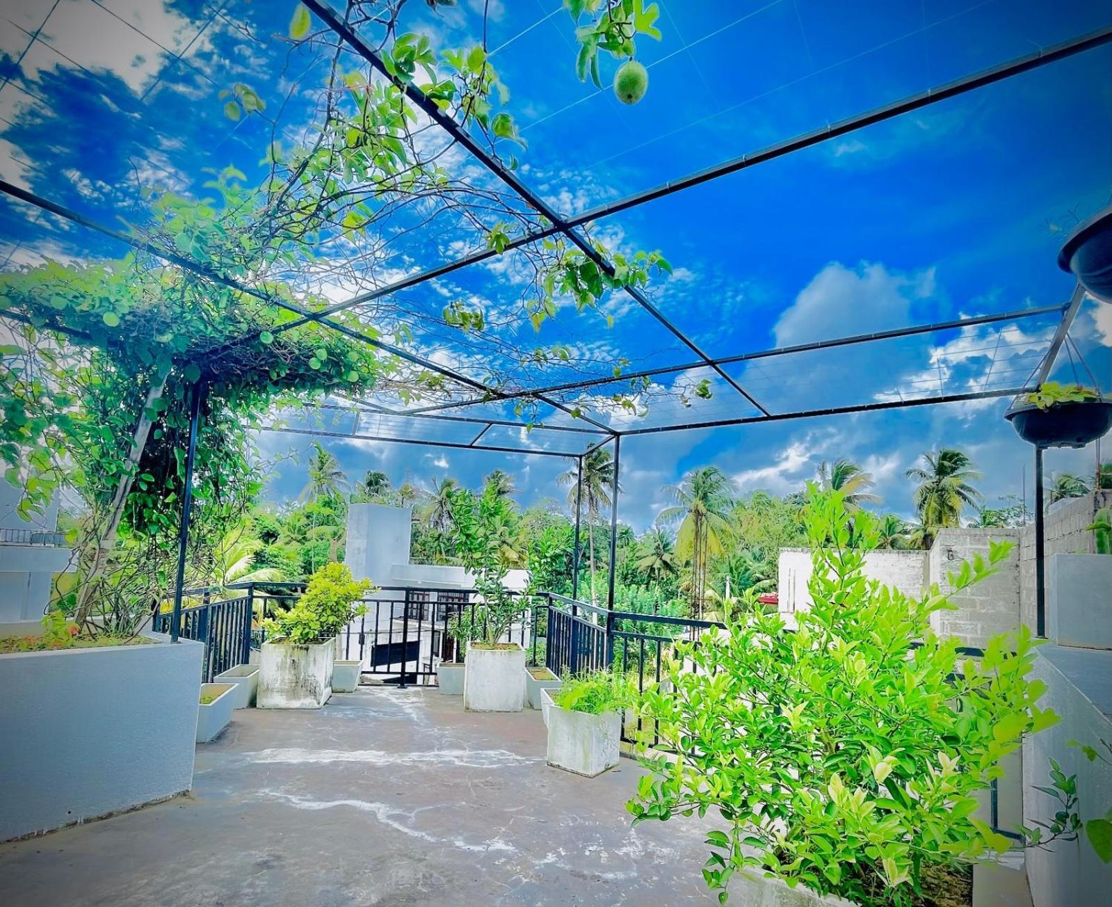 Wavesong Residences Matara Exterior photo